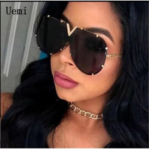 Fashion Modern Oversized Sunglasses For Women Men With V Vintage Big Frame Retro Luxury Designer Sun Glasses UV400 Eyewear