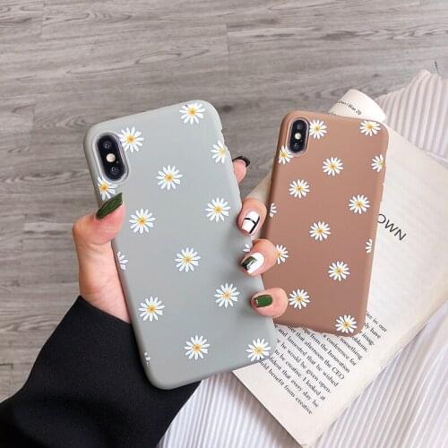 Cute Cartoon Daisy Phone Case For iPhone 12 11 Pro X XR XS Max 6 6s 7 8 Plus SE 2020 Soft Colrful Love Heart Fundas Back Cover