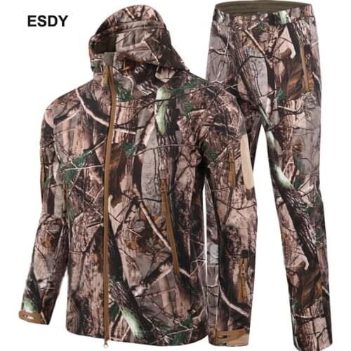 Mens Winter Warm Sets Outdoor Hiking Waterproof Softshell Tactical Camouflage Hunting Fleece Jackets +Military Pants 2Pcs Suits