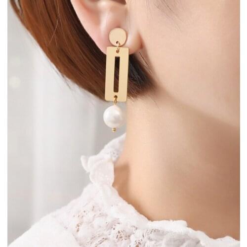Wholesale Korean retro fashion personality temperament shell pearl earrings female rectangular hollow metal earrings