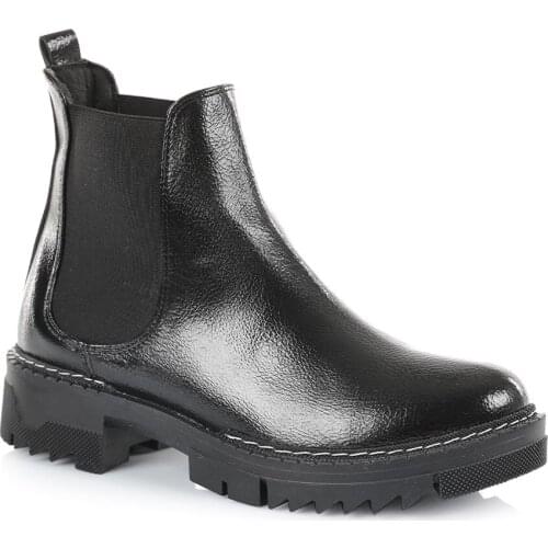 OBLAVION Niko Anti-Slip Sole Black Boots. Womens Boots Reflect to Your Style in Cold Winter Days