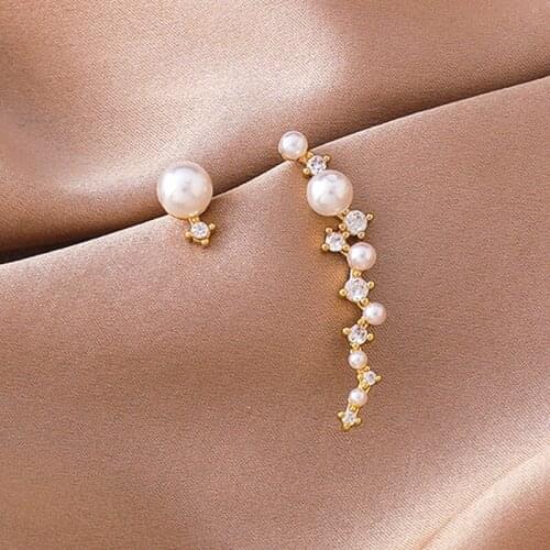 Irregular Asymmetry Pearl Earrings for Women Fashion 2020 Trend Stud Earrings Gold Color Imitation Crystal Earrings Jewelry