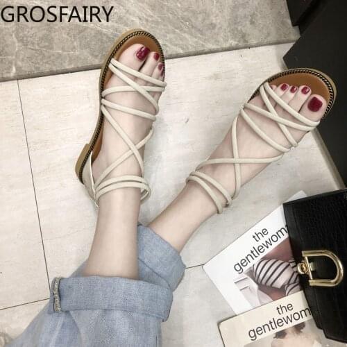 Sandals Womens Flat-soled Comfortable and Lightweight Womens Sandals and Slippers Student Girls Flat-soled Beach Shoes