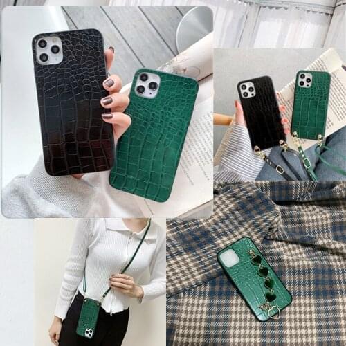 Crocodile Skin Bracelet Cover for OPPO Realme 5 5i 6 Pro 6i X50 C11 X X2 XT RX17 Neo R15X F5 F7 F9 F11 Neck Lanyard Phone Case