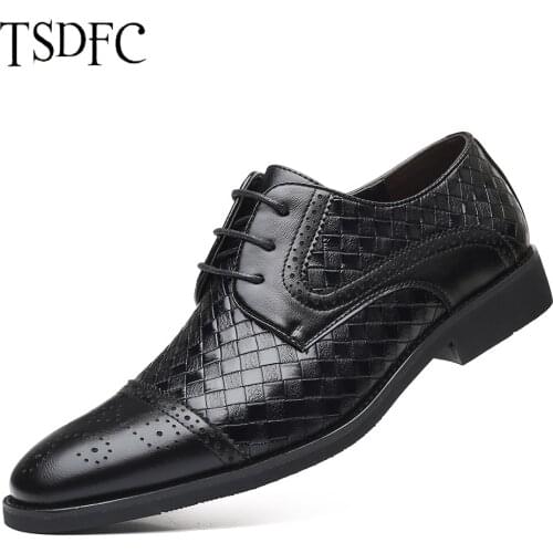 New 2021 Luxury Leather Brogue Mens Flats Shoes Casual British Style Men Oxfords Fashion Brand Dress Shoes For Men Plus Size 48