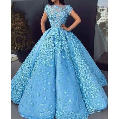 Gorgeous Sky Blue 3D Flower Ball Gowns Luxury Pearls Long Prom Dresses Saudi Arabic Evening Gown Short Sleeves Vestidos Longo