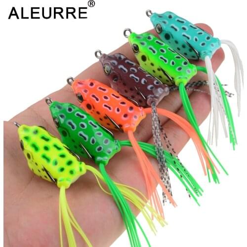 2020 New 1pcs Soft Frog Fishing Lures Double Hooks 4cm 4.7g Top water Ray Frog Artificial Minnow Crank Soft Bait fishing tackle