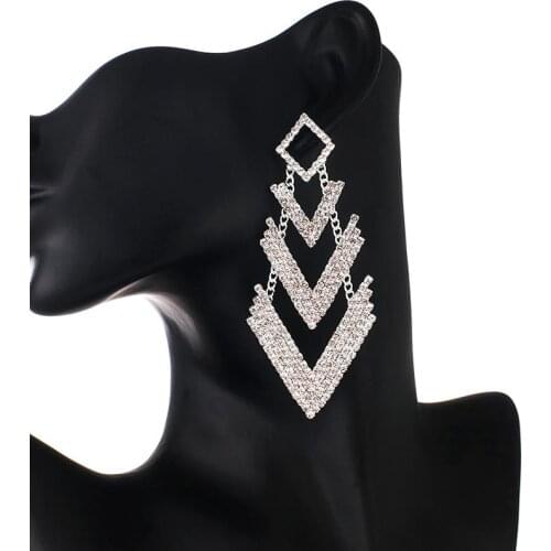 YFJEWE New design Crystal Long Drop Earrings for Women Shiny Leaf rhinestone Bridal Wedding Jewelry gift E709