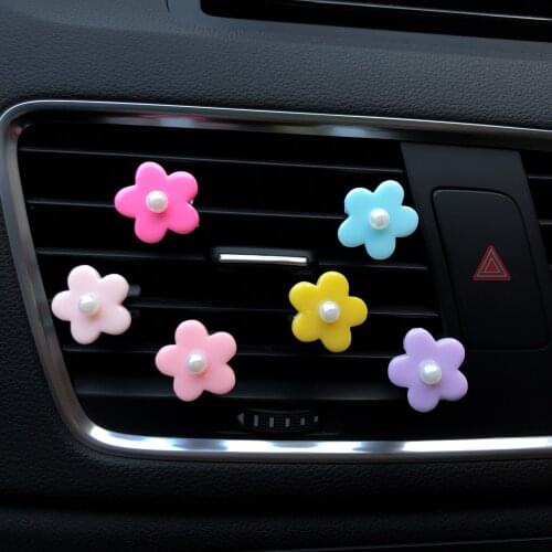 2pcs Pearl five petal flower car air conditioner air outlet decoration clip car exquisite fashion creative car accessories woman