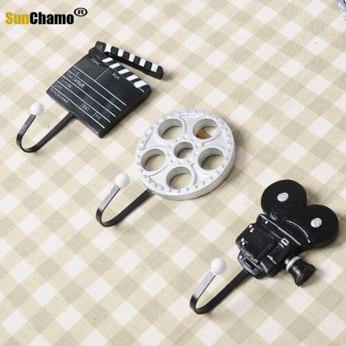Retro peg board camera director hooks bar restaurant decoration shooting props