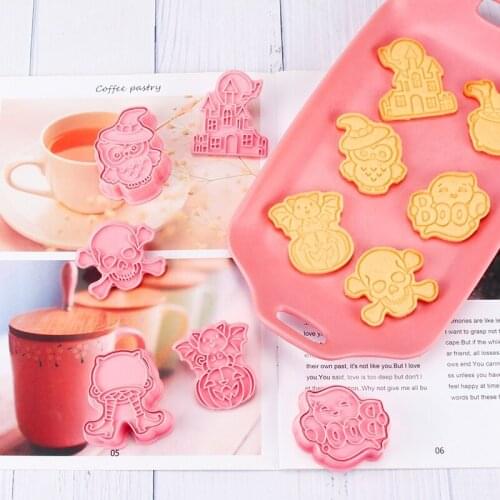 6Pcs/Set 3D Halloween Cookie Plunger Cutters Fondant Cake Mold Plastic Cookie Cutter Set Mold Biscuit Decor Baking ToolsSet