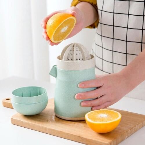 Manual orange juicer Lemon Press Squeezer citrus press bottle Big Capacity Mini Home Appliances