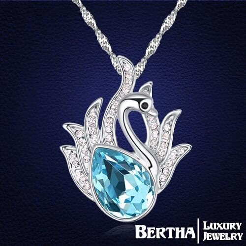 High Quality Peacock Women Necklace Pendant Jewelry Collar Collier Crystals from Swarovski Crystals From Swarovski