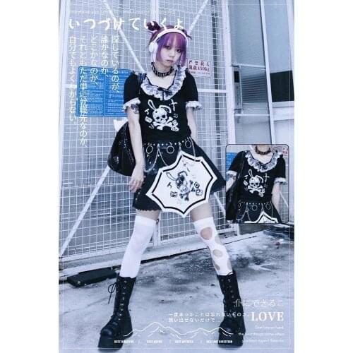 Harajuku Punk Suit Women Skull Irregular Rivet Metal Black Printed A-Line Skirt Plaid Lace Puff Sleeve Short Black T-shirt