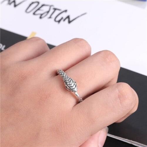 Fashion Rings for Men Women Punk Goth Snake Ring Exaggerated Black Plated Gothic Adjustable Party Gift Jewelry Mujer Bijoux