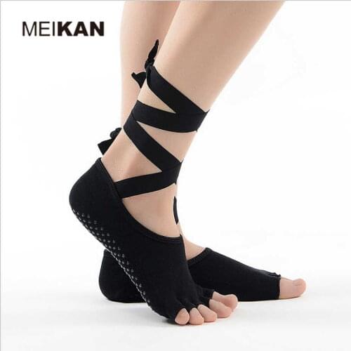 Womens professional Non Slip Half Toes Yoga Socks Exquisite Comfortable Cotton Girls Ladies Pilates Ballet Dance Exercise Socks