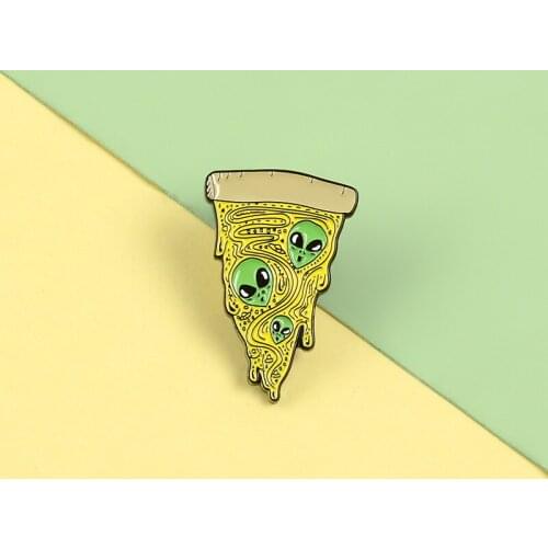 ET Pizza Enamel Pin Custom Alien Slice of Pizza Brooches for Shirt Lapel Bag Punk Badge Funny Food Jewelry Gift for Friends