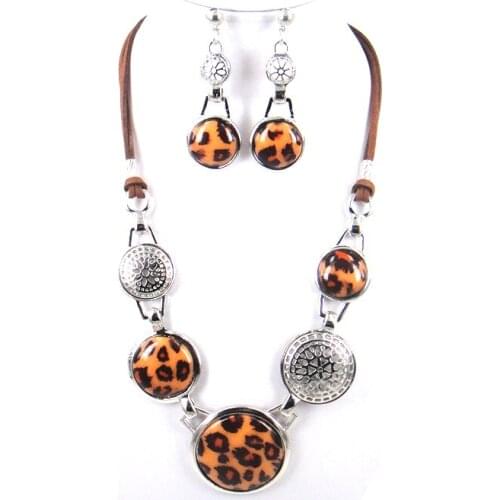 MOODPC Free Shipping womens leopard print design and hollow ornament cord necklace elegant necklace Women accessories necklace
