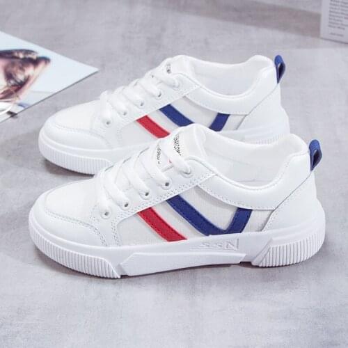 2019 Autumn New Fashion Women Shoes Casual High Platform Hole PU Leather Simple Women Casual White Shoes Sneakers YYJ131