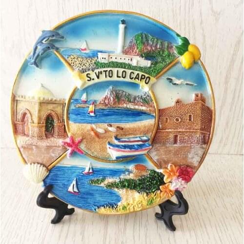 Italy Sicily, tourist souvenirs, three-dimensional landscape crafts, discs
