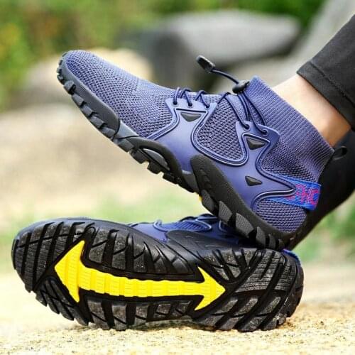 Summer Mens Casual Shoes Mesh Breathable Mens Sneakers Outdoor Slip-on Mens Shoes Lightweight Mens Wading Shoes Hot Sale