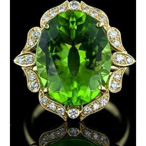 Huitan Luxury Big Oval Green Stone Women Finger Ring for Party Gold Color Noble Ladys Ring Fine Birthday Gift Statement Jewelry