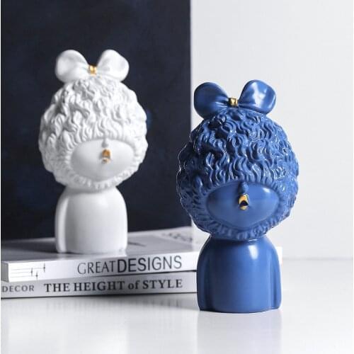 Resin Pouting Girl Crafts Figurines Simple Decoration Lovely Girl Sculpture Ornaments for Living Room Bedroom Hotel Porch Decor