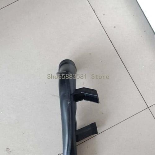 CAR ven t pi pe for Vol ksw age n Mag ota nch arg eai r coo ler 1.8 2.0 lit ers CEA CGM ven tpi pe