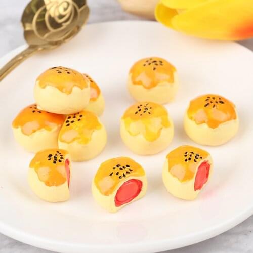 5Pcs Mini Egg-Yolk Puff Furniture Toy Gift Cute 1:12 Dollhouse Miniature Doll House Accessories