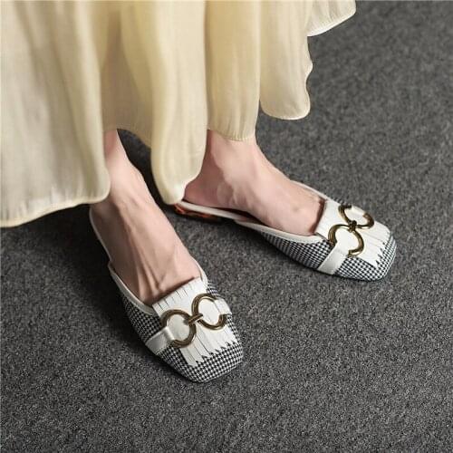 French slippers 2021 New Metal Horsebit Hollow Flat Bottom Summer And Autumn Womens Shoes Fashion Tassel Retro Square Toe Mules