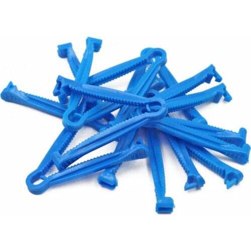 50PCS Disposable Umbilical Cord Clamps Plastic Blue White Piglet Umbilical Navel Cord Clamp Animals Lamb Goat Puppy Whelping Kit