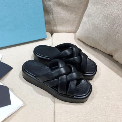 2021 summer new womens slippers with soft bottom and open toe heightening fashion casual sandals for traveling beach sandals