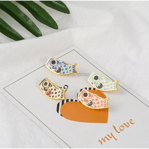 New 20Pcs Koinobori Fish Flag Carp Alloy Brooch Lapel Pin Action Figure Toy