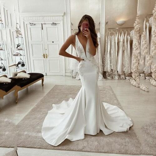 Eightale Ivory Mermaid Wedding Dresses Deep V-Neck Appliques Lace Satin Wedding Gown Sexy Beach Bridal Dress robe de mariée 2021