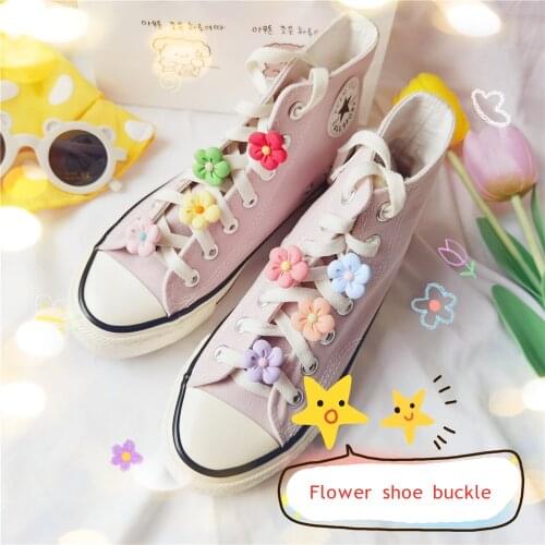 1PCS Hand painted flowers Buckle Shoelaces Decoration Accessories DIY Shoe charms design Three-dimensional flower Accessory