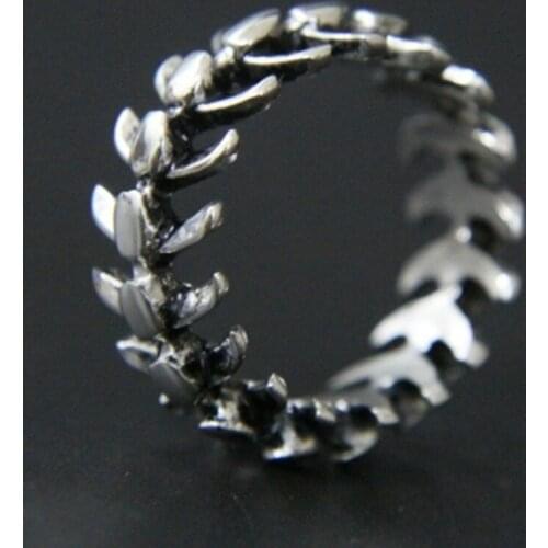 Fashion popular creative rock hip hop retro simple fish bone men and women universal ring birthday gift party jewelry wholesale