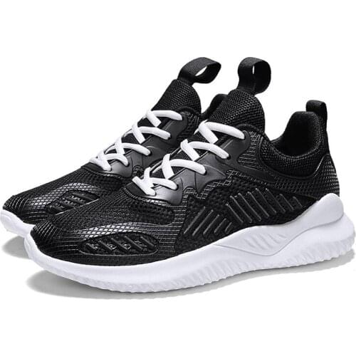 Mens casual white shoes 2021 new fashion sports shoes summer lightweight platform shoes all-match mens travel shoes