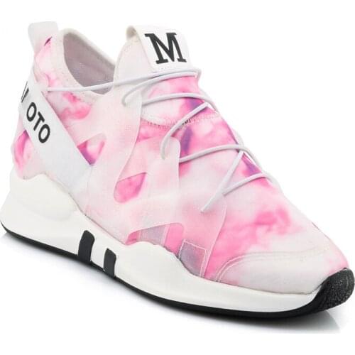 In the spring of 2018 the new leisure sports shoes to the super small size 32 shoes of 1227-45 students