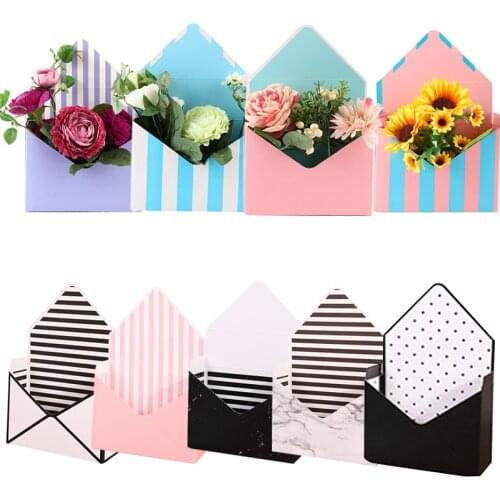 10PCS Envelope Flower Boxes Bouquet Gift Box Hand Holds Folding Floral Bouquet Paper Box Romantic Flower Paper Holder Decor