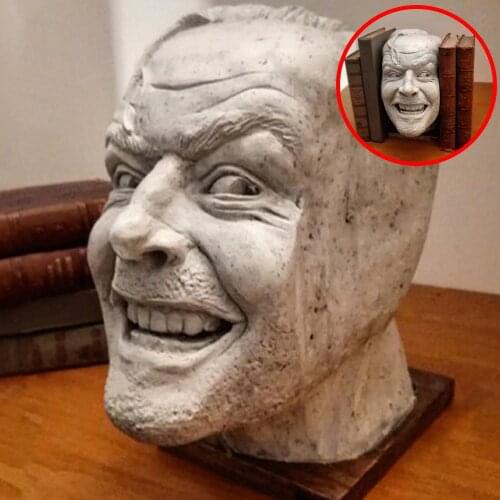 2021 New Sculpture of The Shining Bookend Library Heres Johnny Sculpture Resin Desktop Ornament Book Decorations for Home