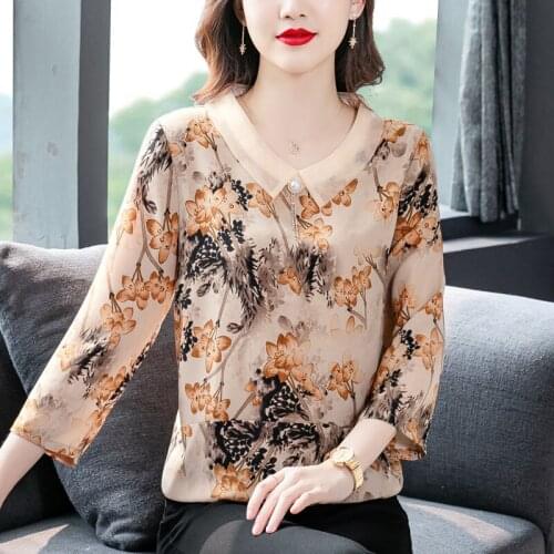 Autumn Chiffon Women Blouses Temperament Beading Shirts Doll Collar Tops Ladies Casual Loose Blusas MM1116