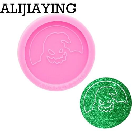 DY0807 Glossy Anime Silicon Resin Mold for Badge reel , Mould To Make Keychain Crafts with Epoxy,Baking silicone molds