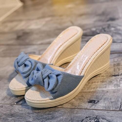 Hung Yau Women's Accessories