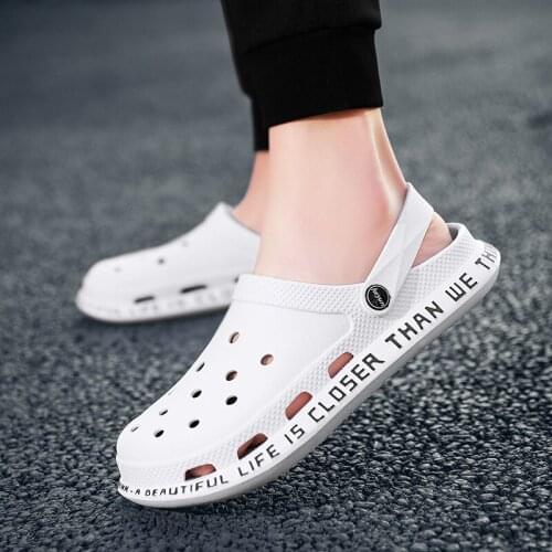 Summer Fashion Beach Sandals Men Garden Shoes Casual Outdoor Classic EVA Hole Shoes Men EVA Hole Sandals Casual sandalias hombre