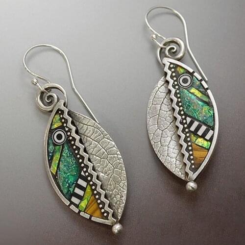 Fashion Bohemian Resin Green Leaf Pendants Necklace Fashion Jewelry Women Ethnic Vintage Necklace For Female Friend Best Gift