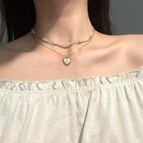 Elegant White Pink Irregular Pearl Choker Necklace Women Fashion Enamel Heart Pendant Necklace Engagement Wedding Party Jewelry