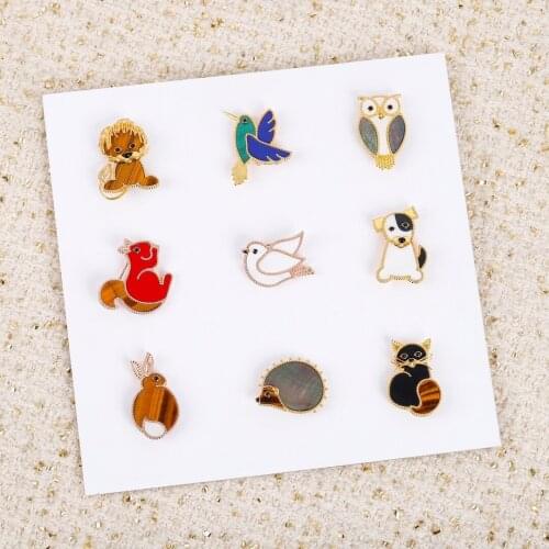 New Europe Top Quality Famous Brand Party Jewelry Gold Animals Bird Lion Rabbit Hedgehog Dog Cat Natural Gemstone Brooches Women