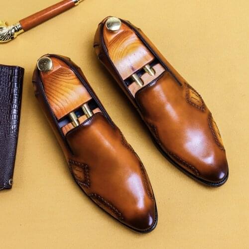 2021 New Arrival Men Genuine Leather Dress Shoes Pointed Toe Slip On Patch Design Comfortable Men Wedding Loafers
