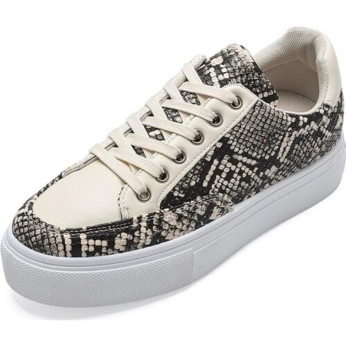 QWEDF 2019 Women Sneakers Plateform Shinny Snakeskin Pattern Shoes Fashion Casual Woman Lady Flats Sneakers Espadrilles F3-72