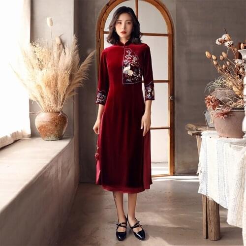 Chinese Cheongsam Traditional Wedding Qipao Woman Embroidery Elegant Split Dress Female Velvet Plus Size Oriental Dress 11754